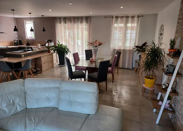 Maison منزل للإقامة *